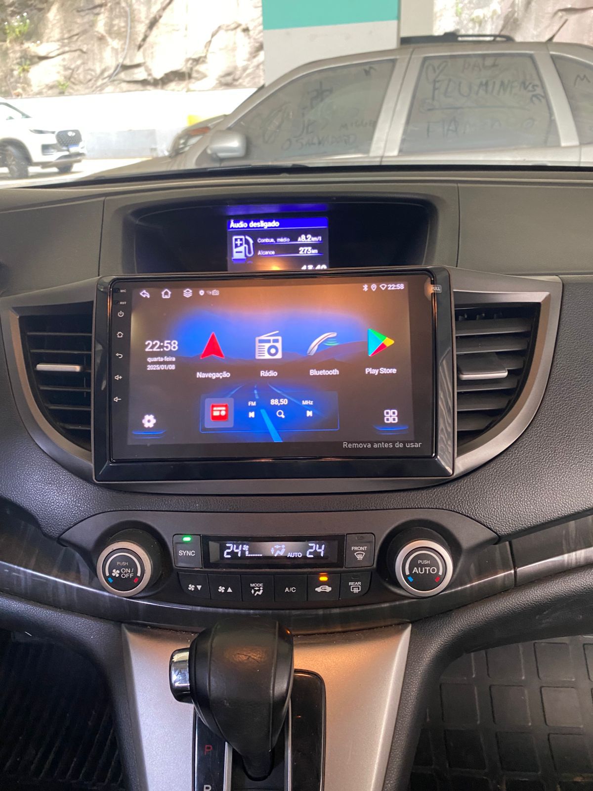 Multimídia instalada em Honda CR-V pela NDX Sound
